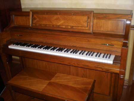 Yamaha Console Piano for Rent in Memphis Tn